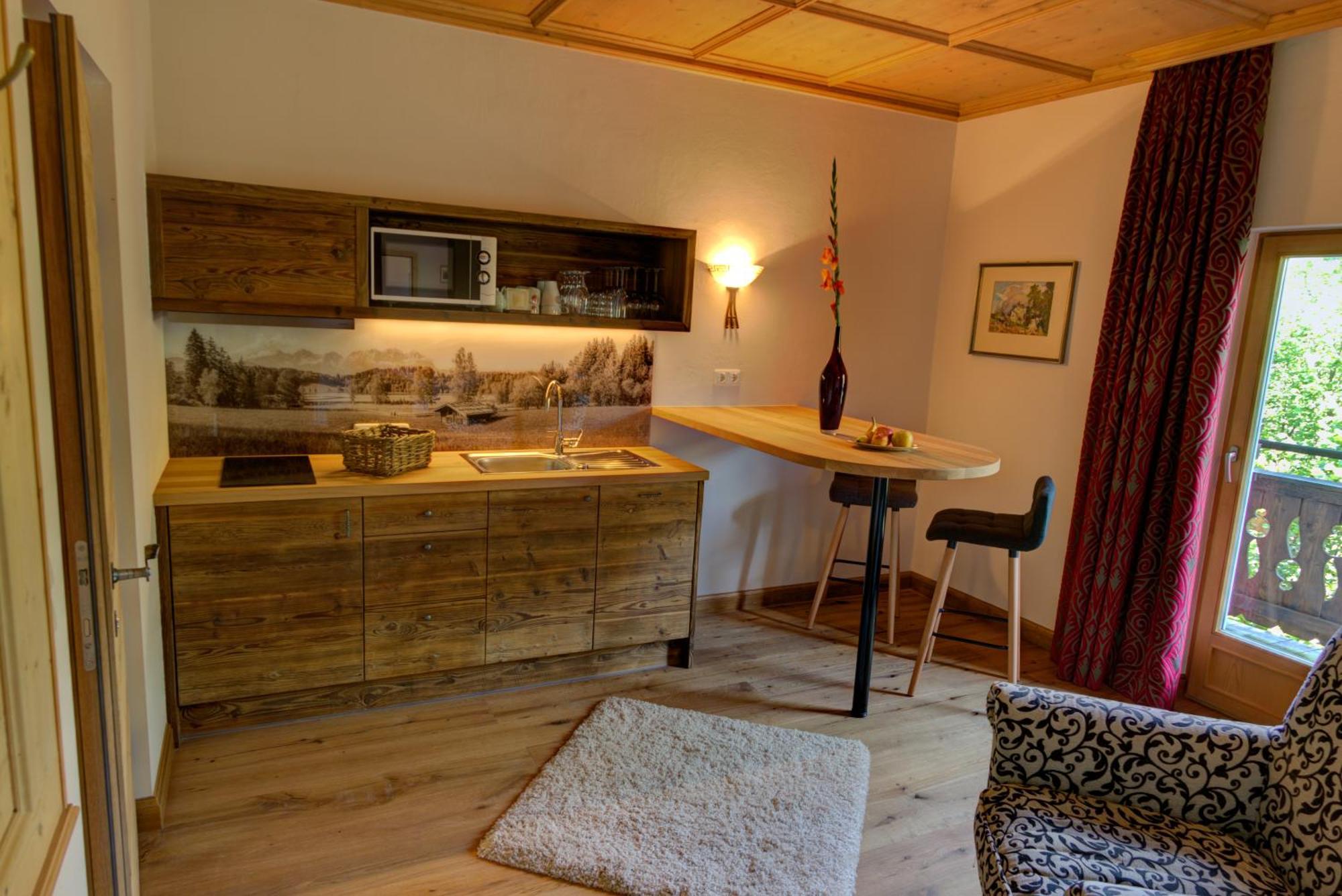 Serviced Apartments Villa Licht Kitzbühel Rom bilde